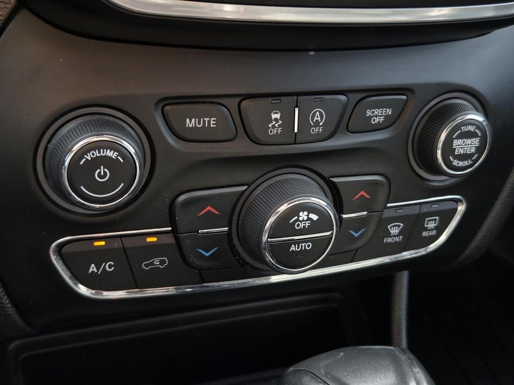 2022 Jeep Cherokee Trailhawk