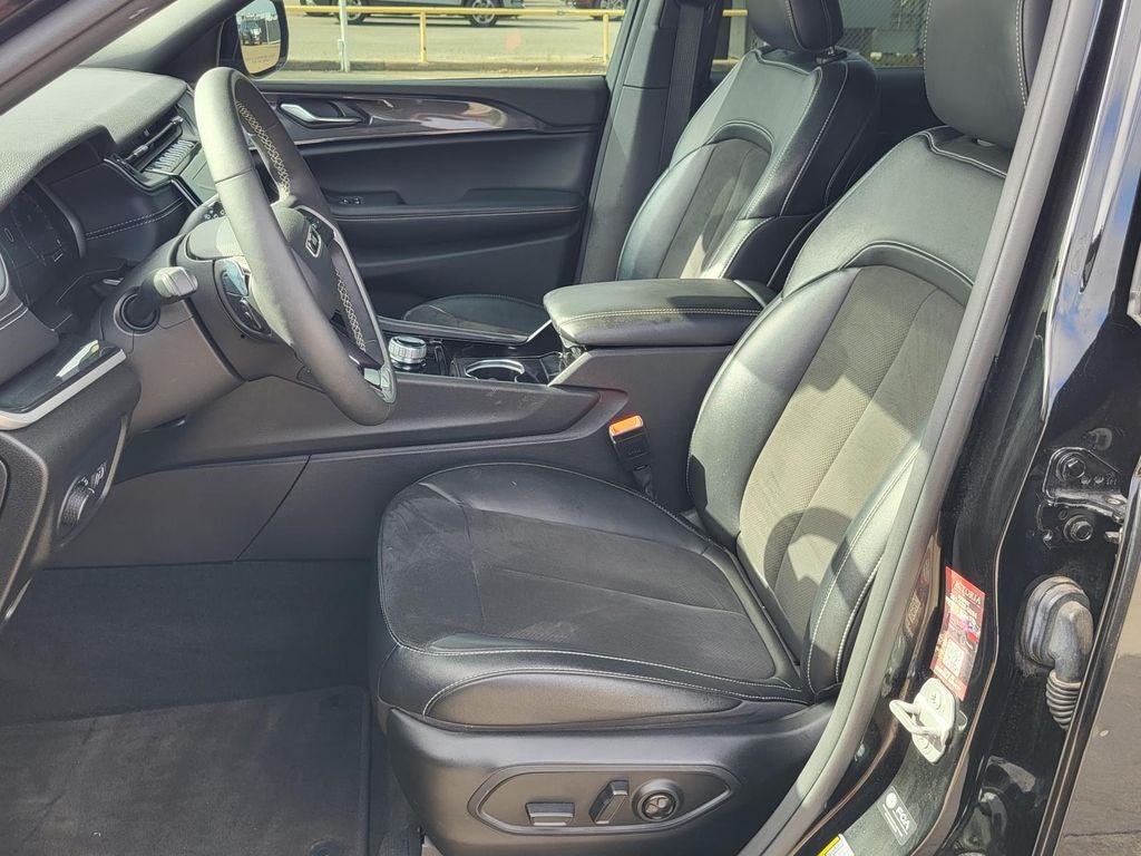 2023 Jeep Grand Cherokee Altitude X