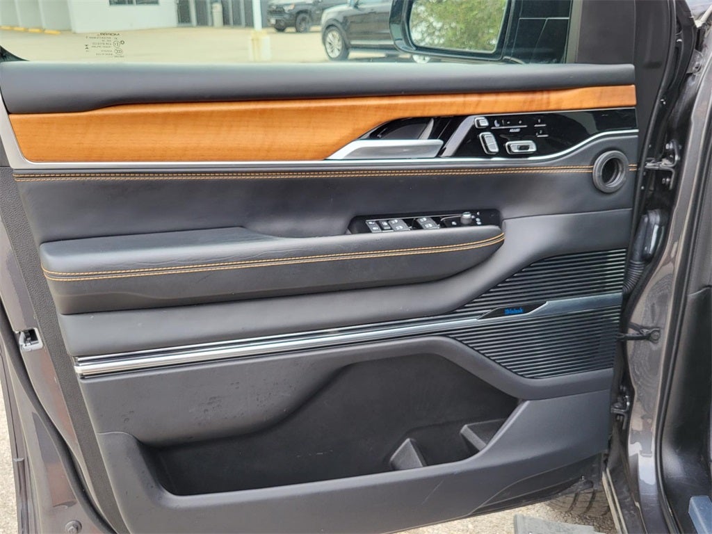 2024 Jeep Grand Wagoneer L Series III