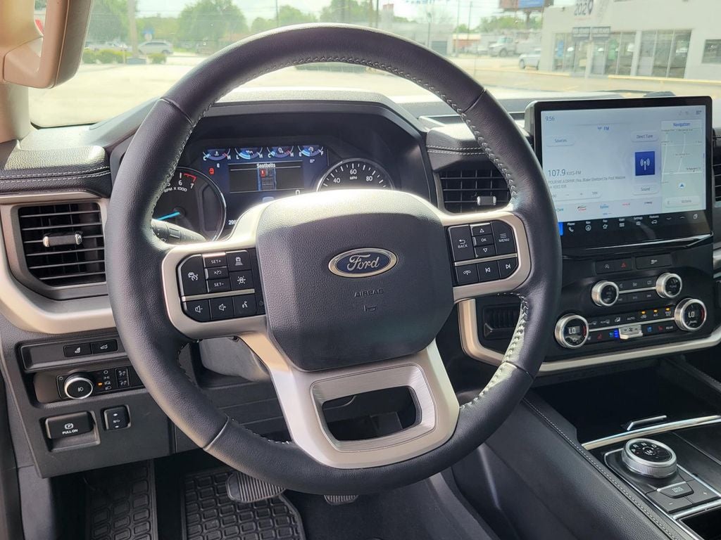 2024 Ford Expedition XLT