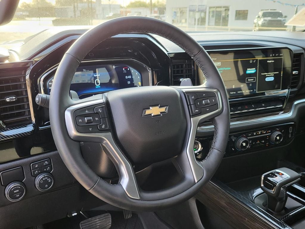 2025 Chevrolet Silverado 1500 LT