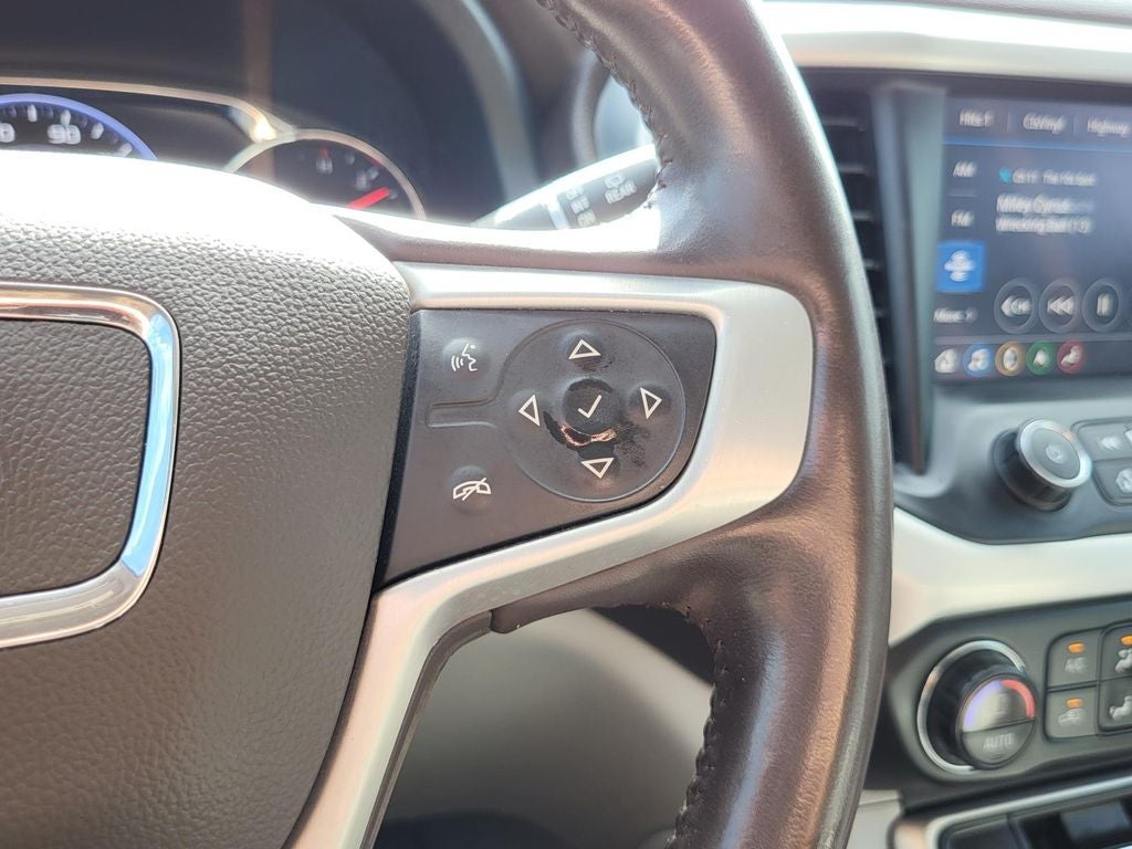 2022 GMC Acadia SLT