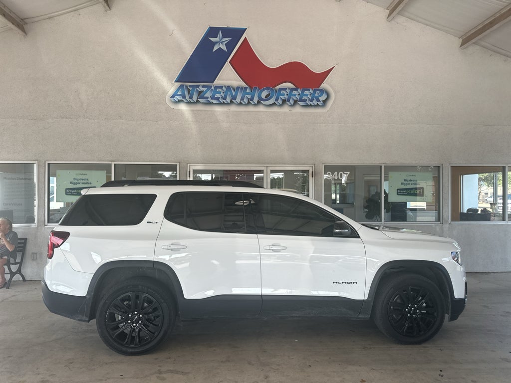 2023 GMC Acadia SLT
