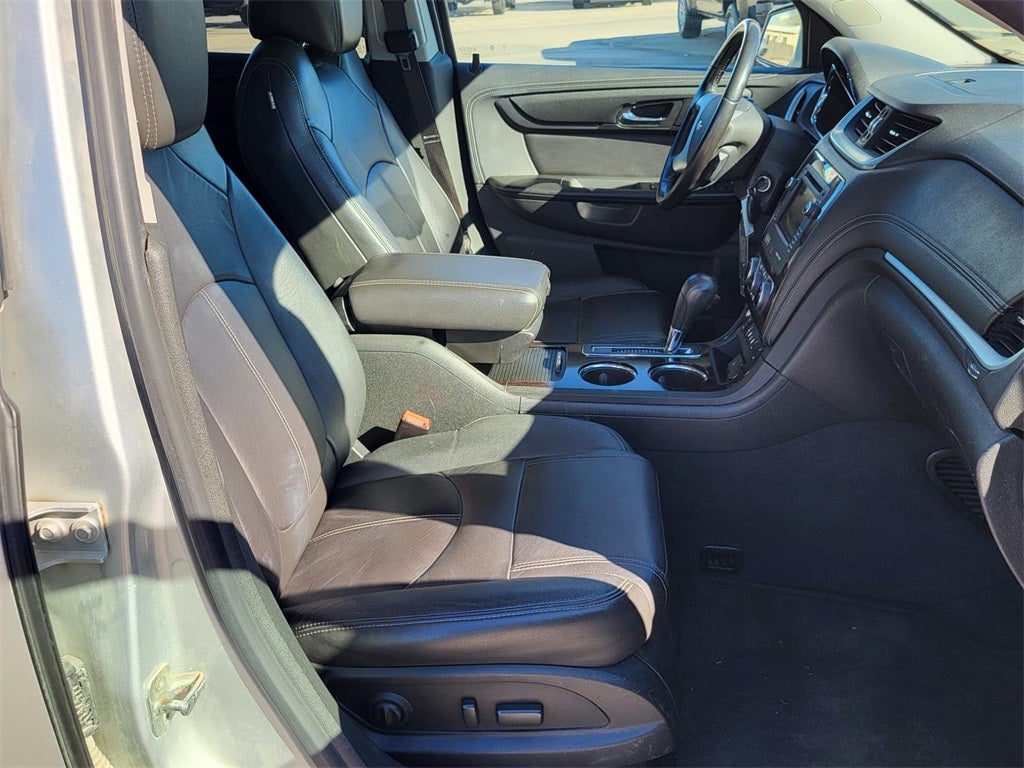 2017 Chevrolet Traverse 2LT 2LT