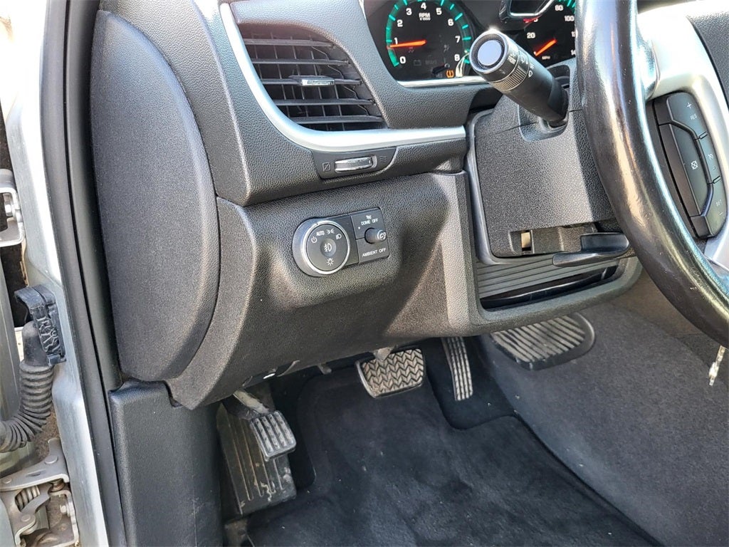 2017 Chevrolet Traverse 2LT 2LT