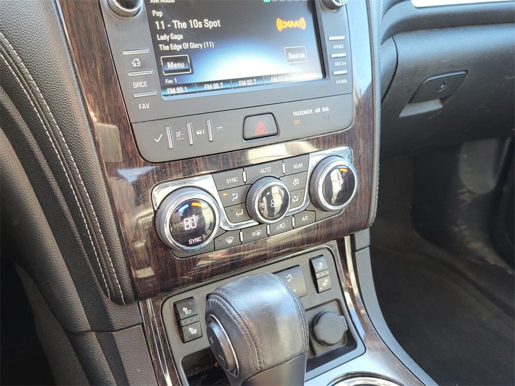 2017 Chevrolet Traverse 2LT 2LT