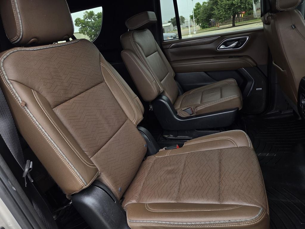 2023 Chevrolet Suburban High Country