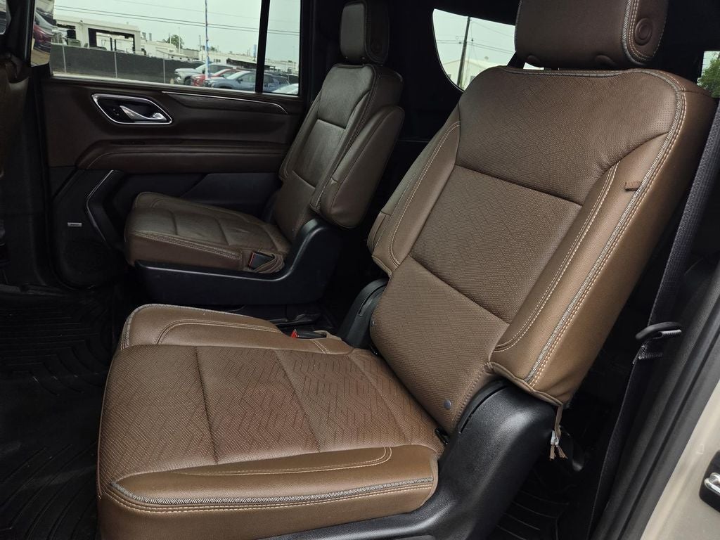 2023 Chevrolet Suburban High Country