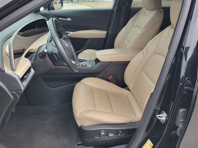 2025 Cadillac XT4 Premium Luxury