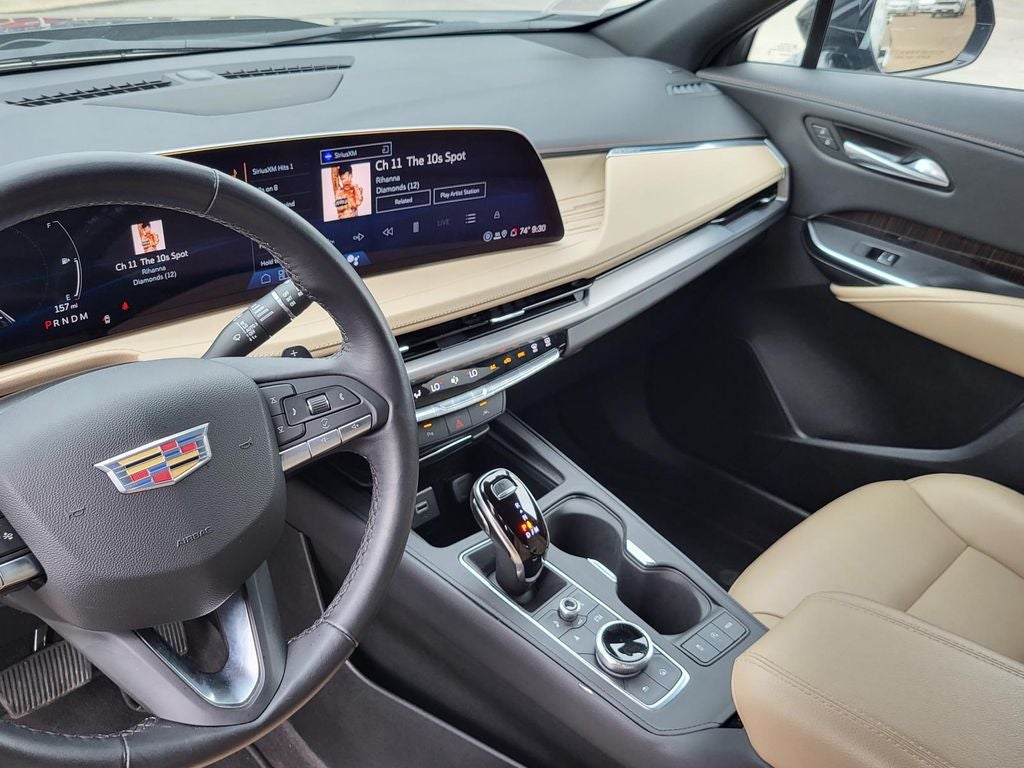 2025 Cadillac XT4 Premium Luxury