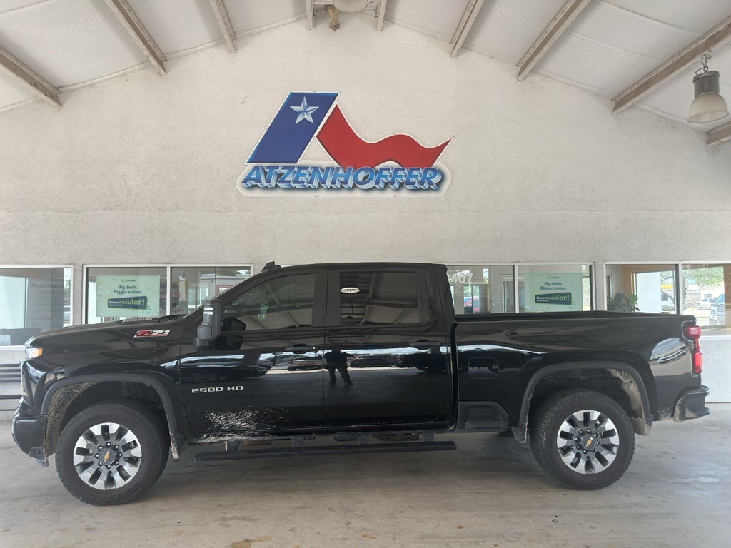 2026 Chevrolet Silverado Custom
