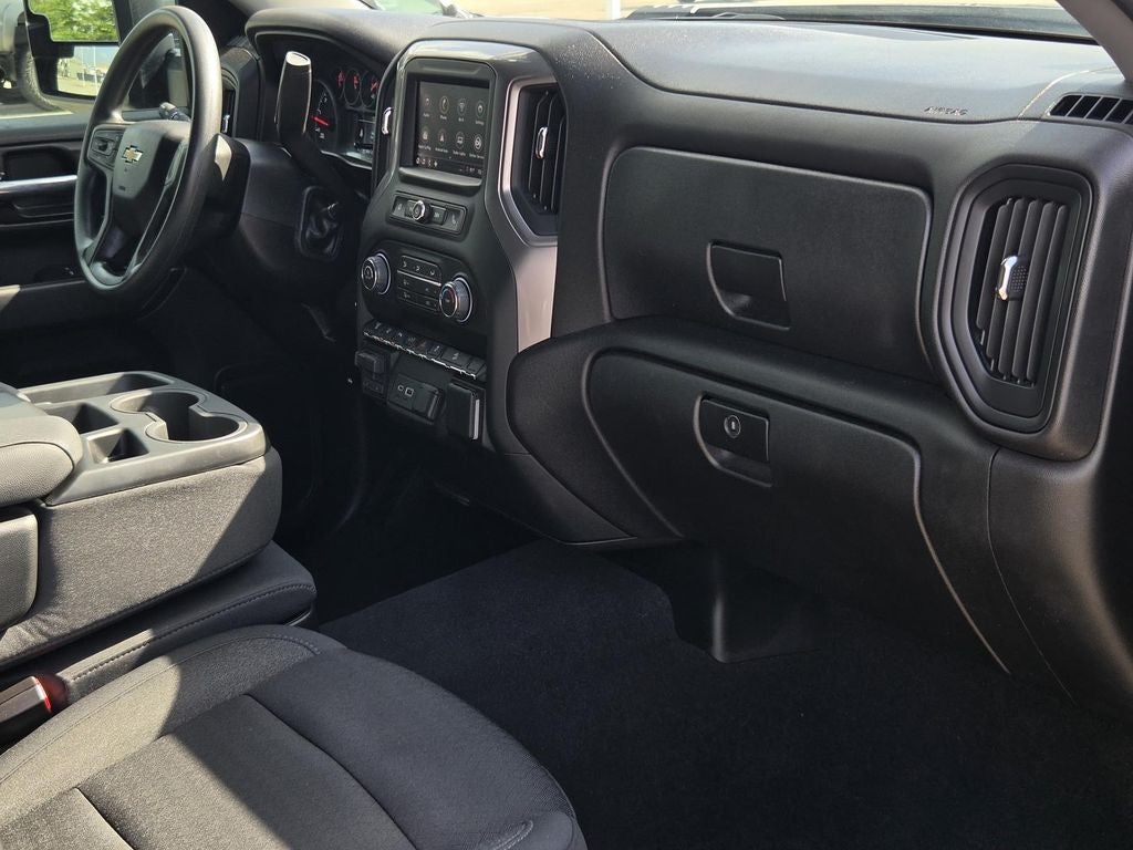 2026 Chevrolet Silverado Custom