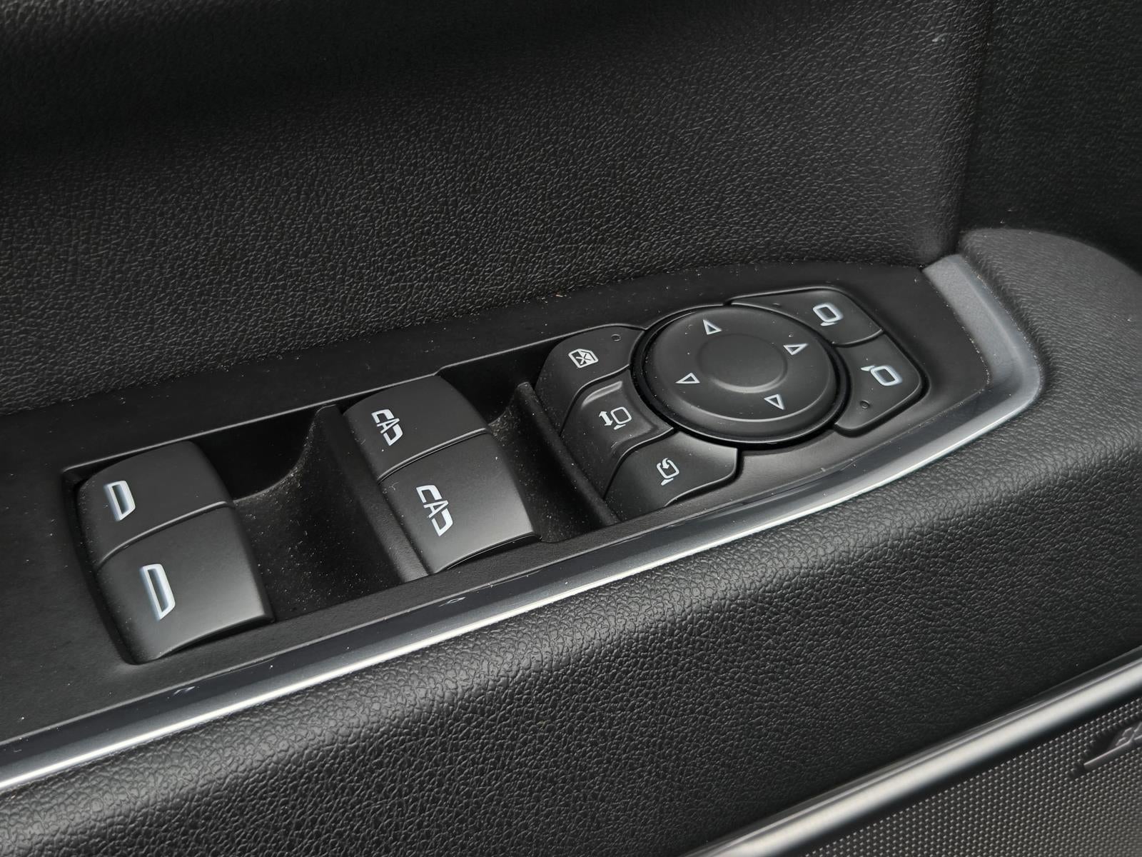 2025 Chevrolet Silverado High Country