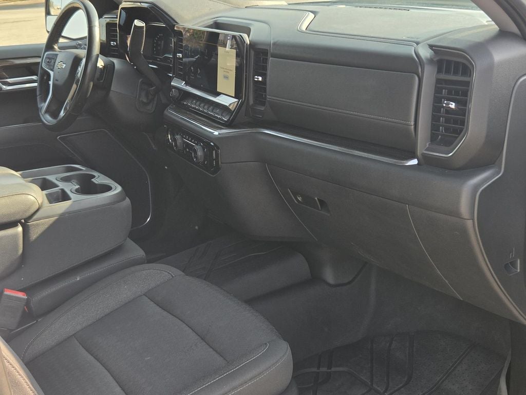 2023 Chevrolet Silverado LT