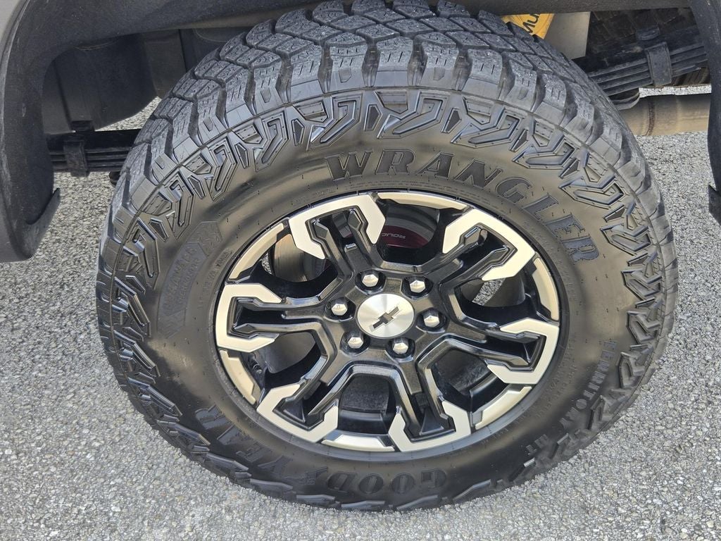 2025 Chevrolet Silverado ZR2