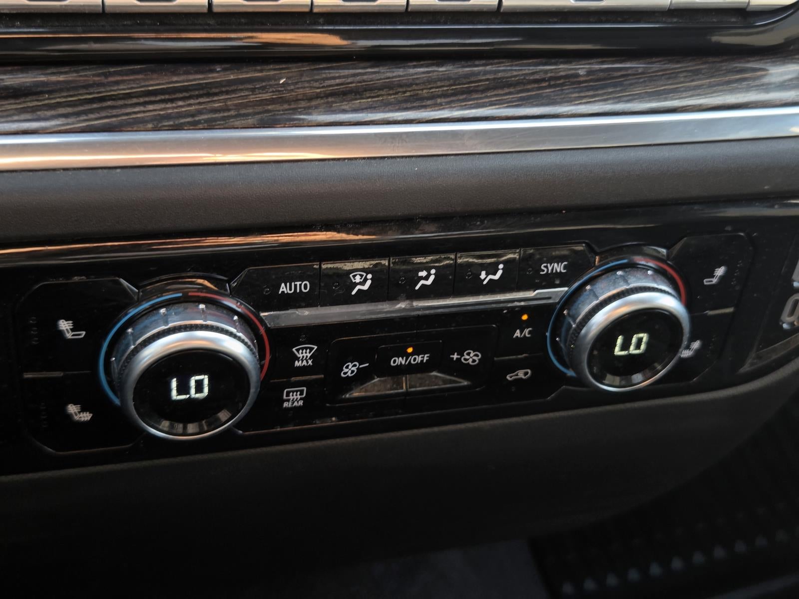 2024 GMC Sierra Elevation