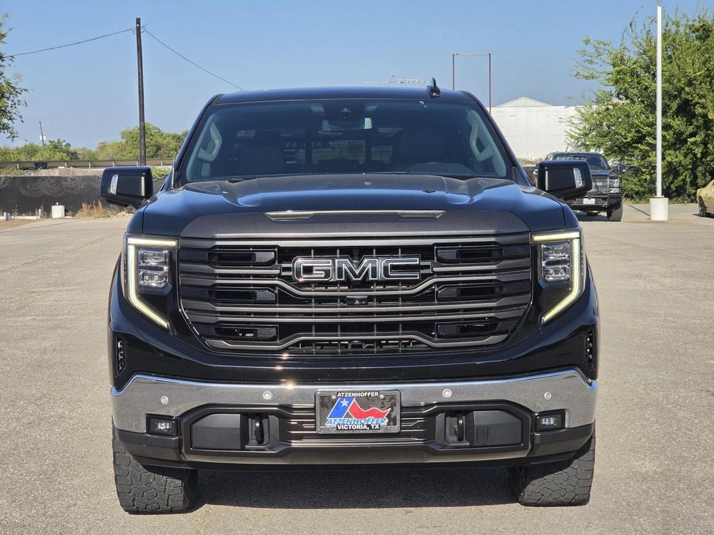 2023 GMC Sierra SLT
