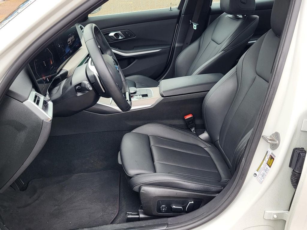 2025 BMW 3 Series 330i