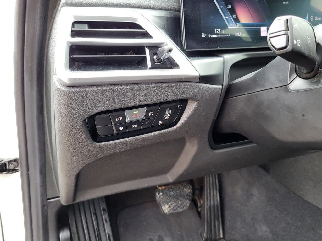 2025 BMW 3 Series 330i