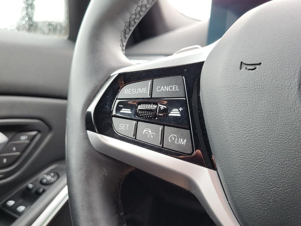 2025 BMW 3 Series 330i