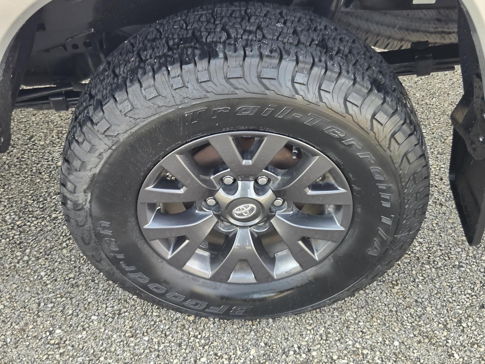 2022 Toyota Tacoma SR5