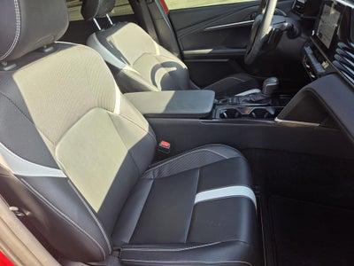 2025 Toyota Camry Hybrid SE
