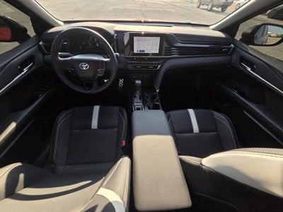2025 Toyota Camry Hybrid SE