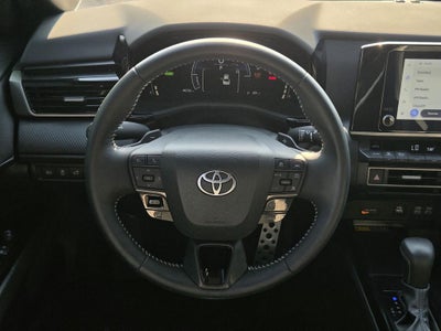 2025 Toyota Camry Hybrid SE