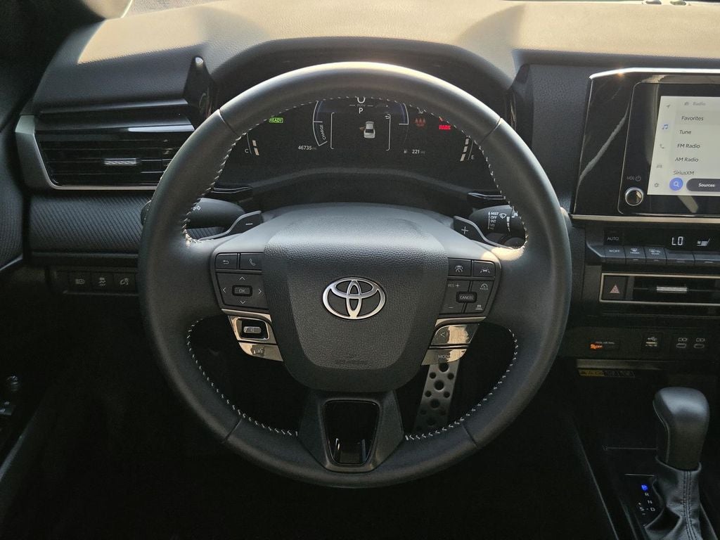 2025 Toyota Camry Hybrid SE