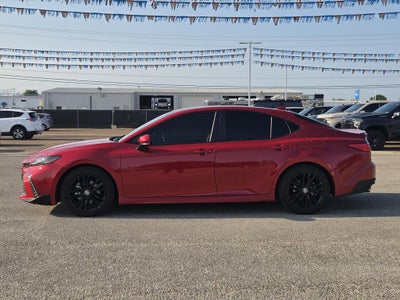 2025 Toyota Camry Hybrid SE
