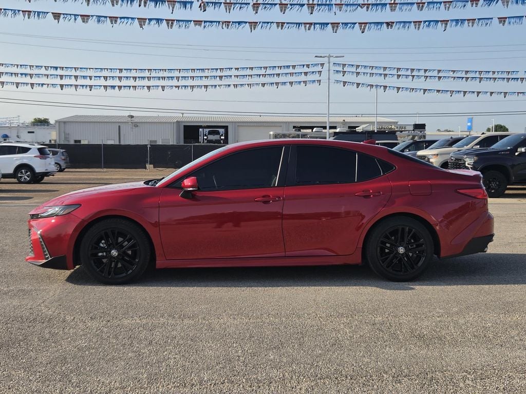 2025 Toyota Camry Hybrid SE