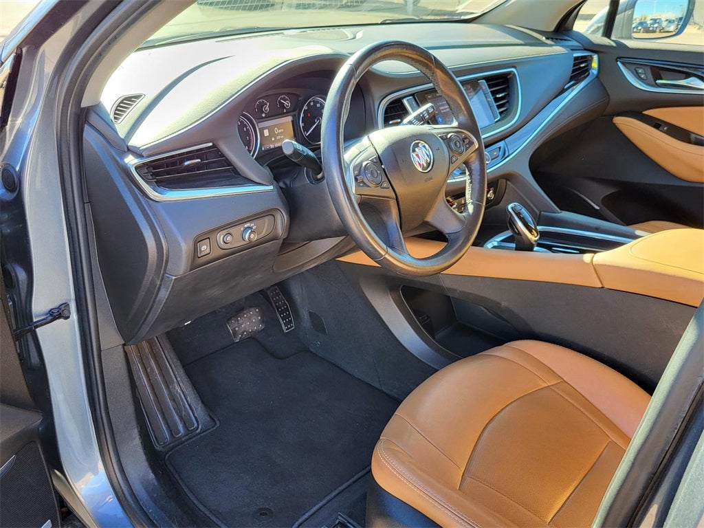 2020 Buick Enclave Essence