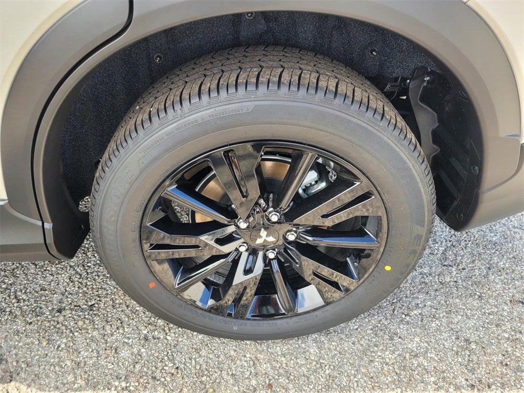 2025 Mitsubishi Eclipse Cross LE