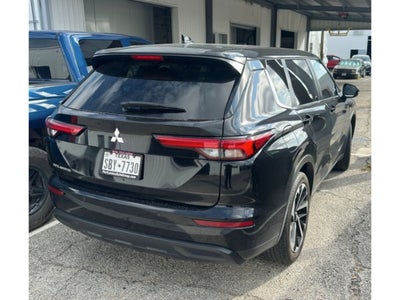 2022 Mitsubishi Outlander ES