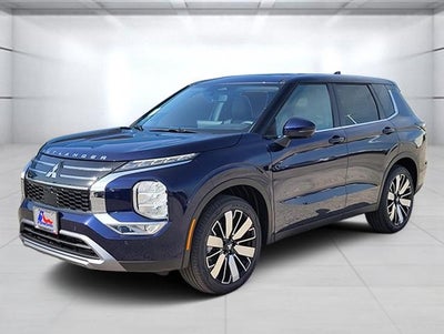 2025 Mitsubishi Outlander SE