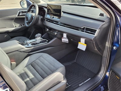 2025 Mitsubishi Outlander SE