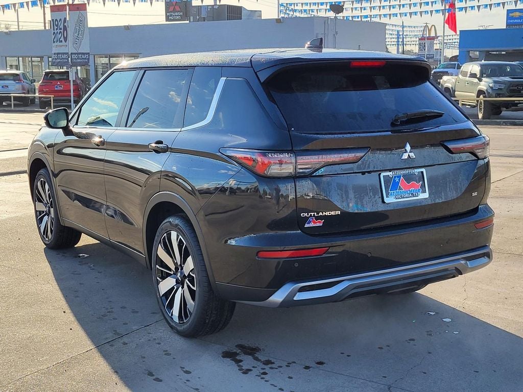 2026 Mitsubishi Outlander SE