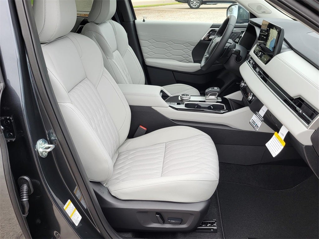 2026 Mitsubishi Outlander SEL