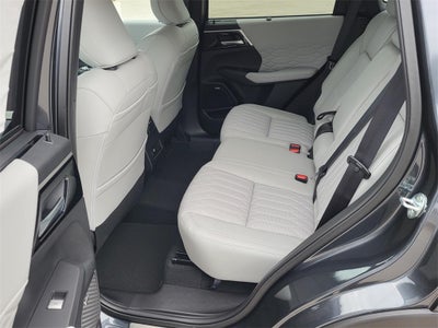 2026 Mitsubishi Outlander SEL