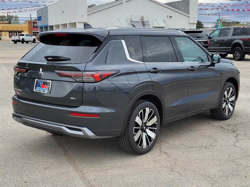 2026 Mitsubishi Outlander SEL