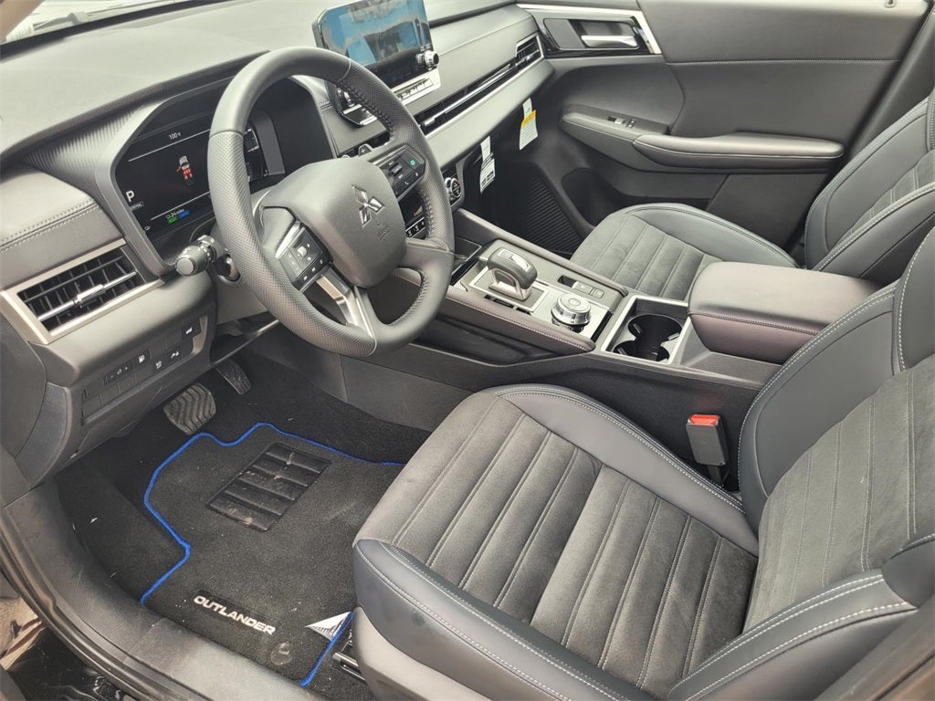 2024 Mitsubishi Outlander PHEV SE