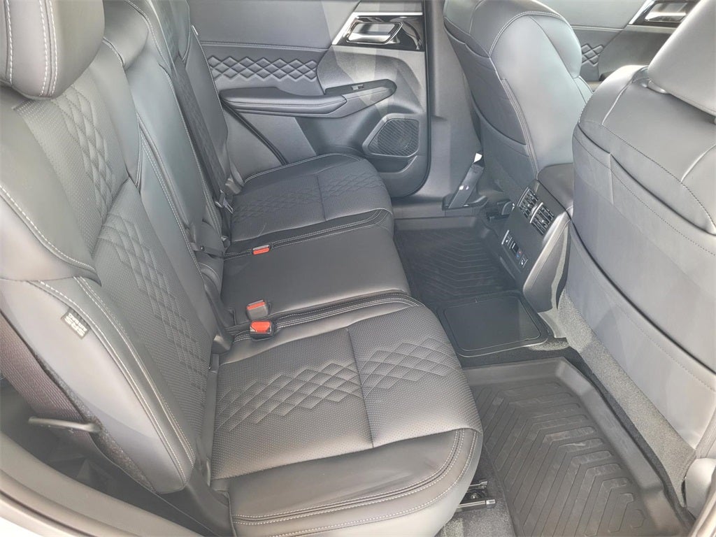 2024 Mitsubishi Outlander PHEV SEL