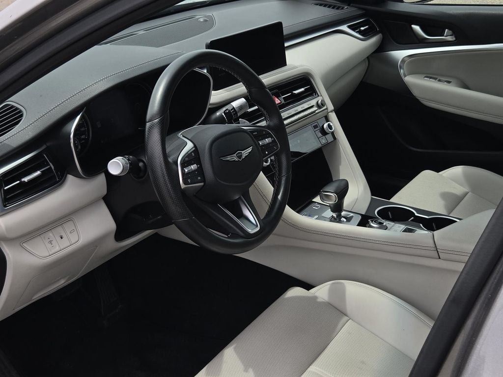 2025 Genesis G70 2.5T