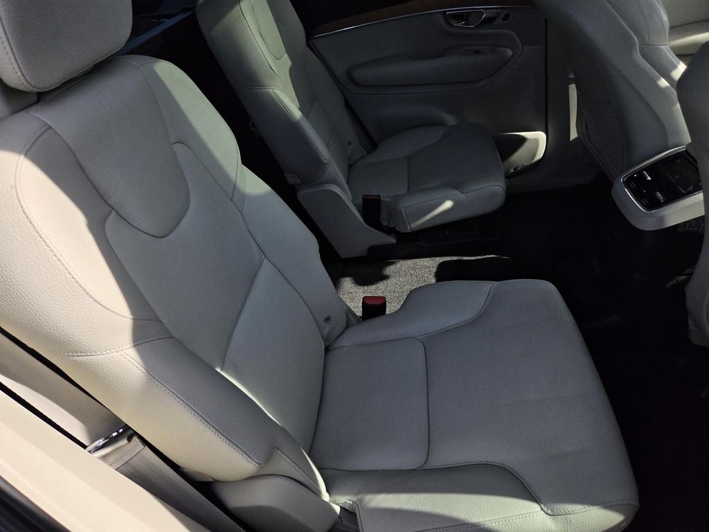2022 Volvo XC90 Inscription Expression