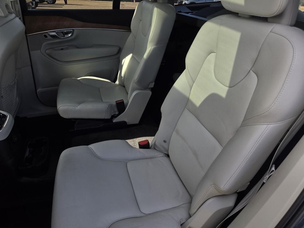 2022 Volvo XC90 Inscription Expression