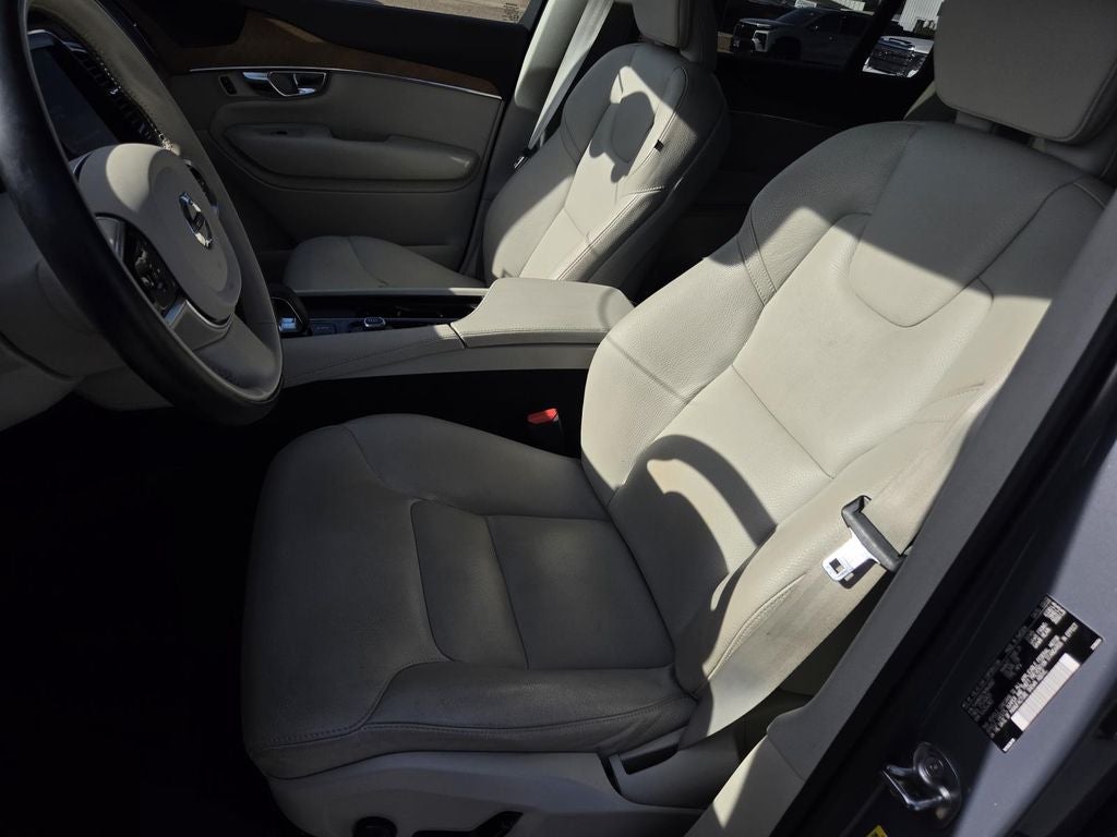 2022 Volvo XC90 Inscription Expression