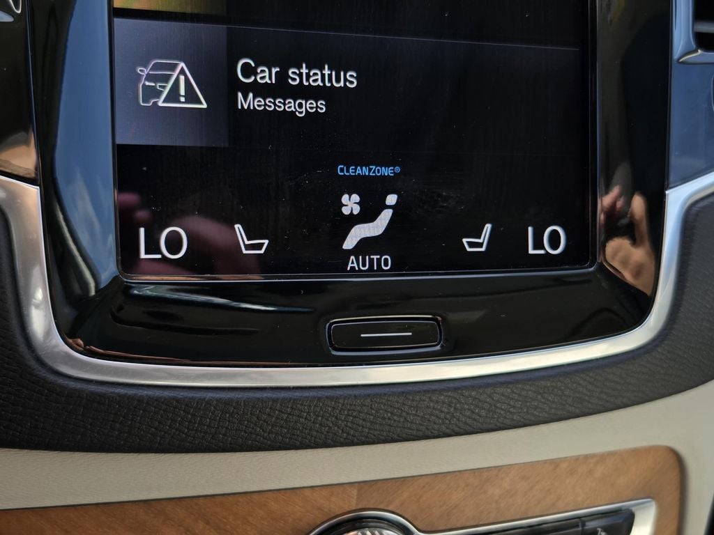 2022 Volvo XC90 Inscription Expression