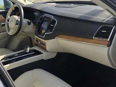 2022 Volvo XC90 Inscription Expression